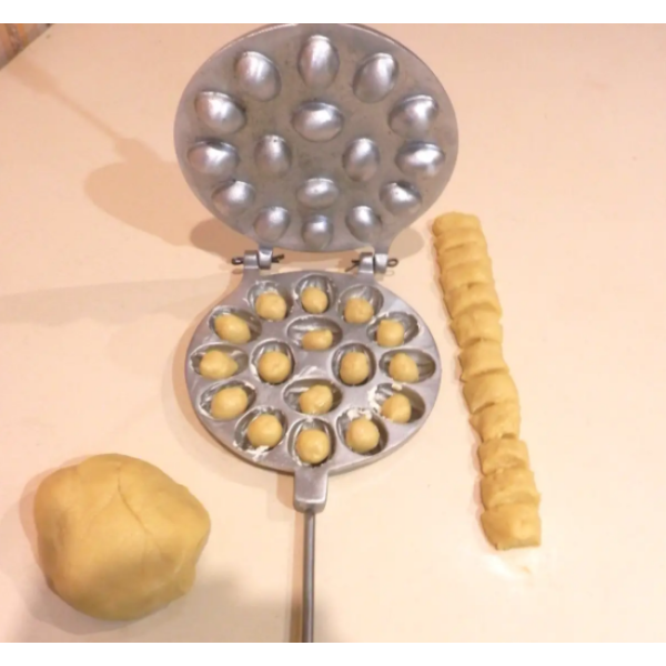 Форма для випічки горіхів 12