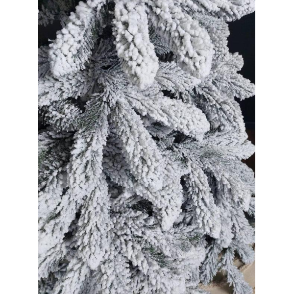 Ялинка ВІКТОРІЯ, ЗЕЛЕНА з напиленням, 200 см.