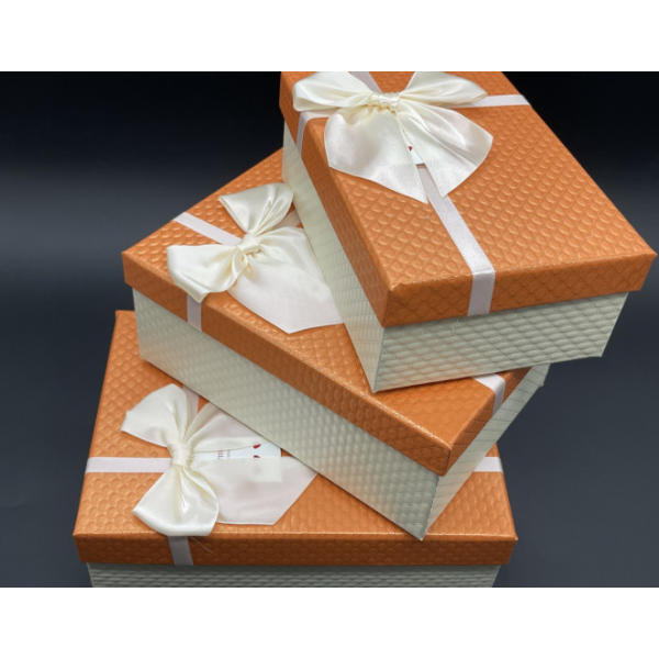 Коробка з бантом подарункова 23*16*10см L