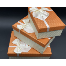 Коробка з бантом подарункова 19*12*7см S
