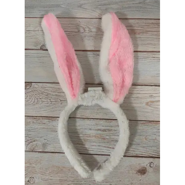 Вушки зайця світяться