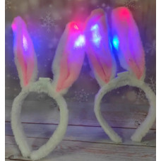 Вушки зайця світяться