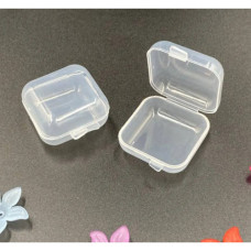 Пластиковий Контейнер для бісеру, намистин 3,5*3,5*1,7cm